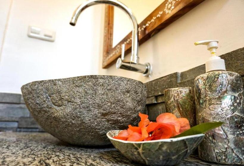 اتاق استاندارد با تخت بزرگ, Soraya Yoga Wellness Center