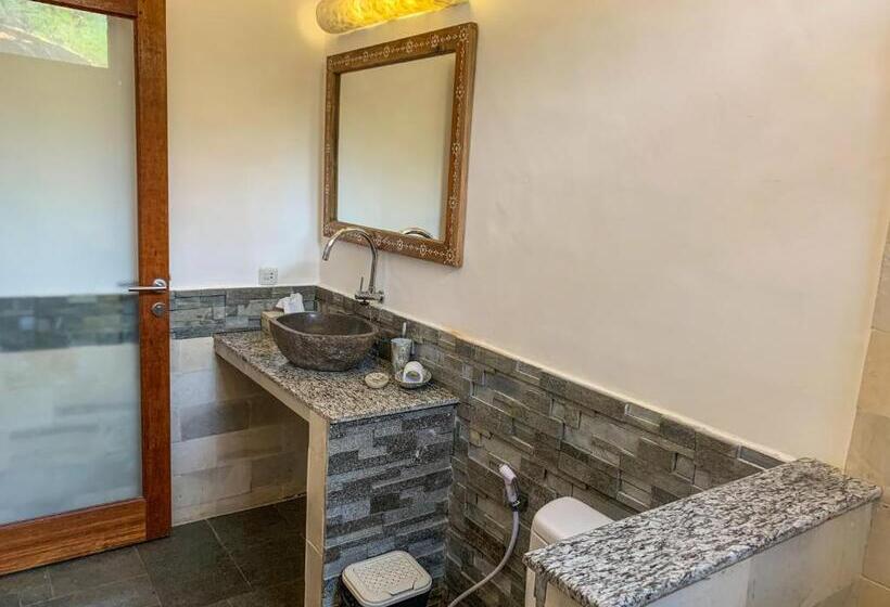 اتاق استاندارد سه نفره, Soraya Yoga Wellness Center