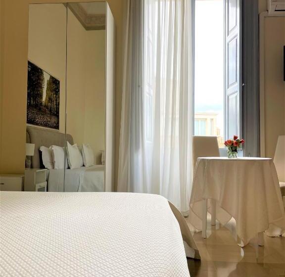 اتاق استاندارد چهارنفره با بالکن, Armonia B&b