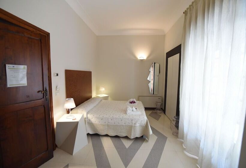 バルコニー付きスーペリアルーム, Barone Liberty & Luxury Spa Boutique