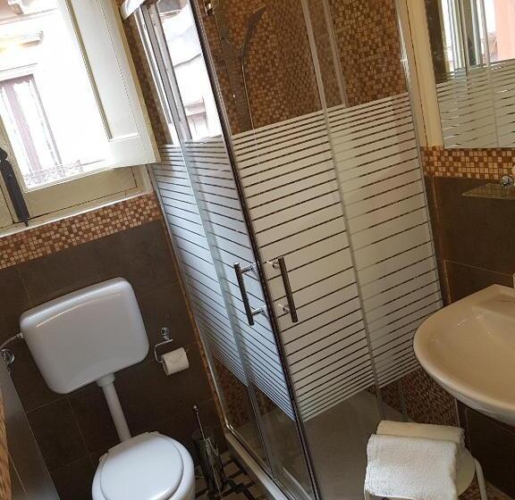 اتاق استاندارد با بالکن, Central Suites Catania
