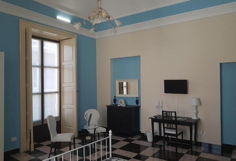 اتاق استاندارد با بالکن, Central Suites Catania