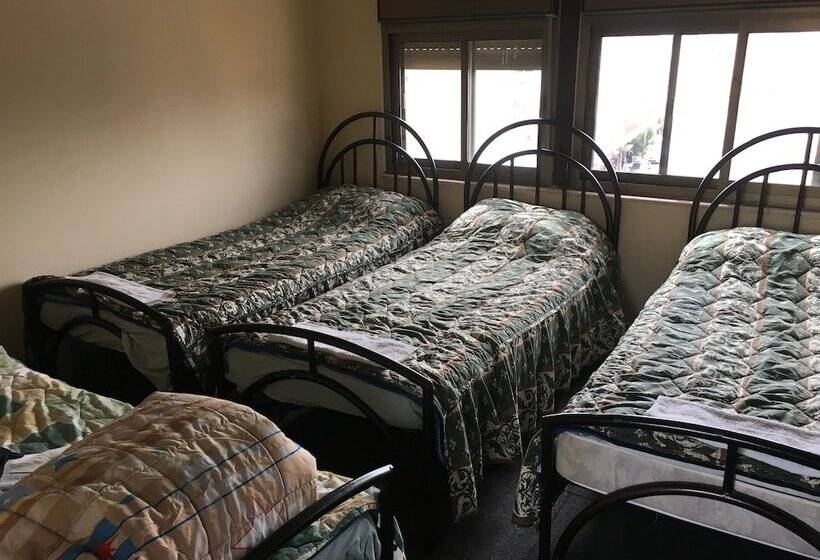 اتاق استاندارد سه نفره, Madaba