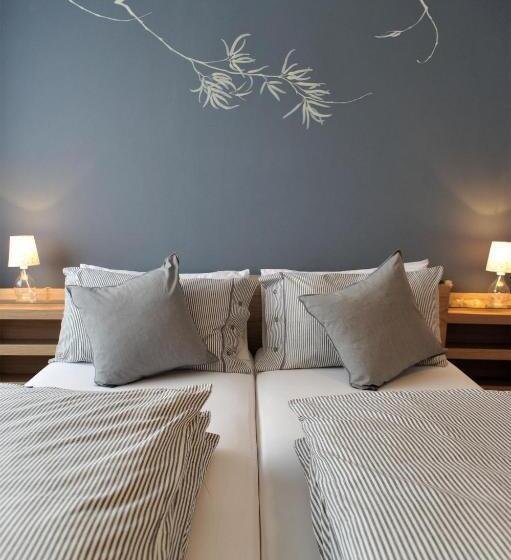 اتاق استاندارد سه نفره, Stop & Sleep Udine