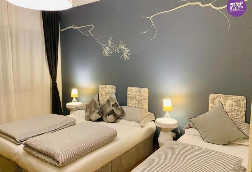 اتاق استاندارد سه نفره, Stop & Sleep Udine
