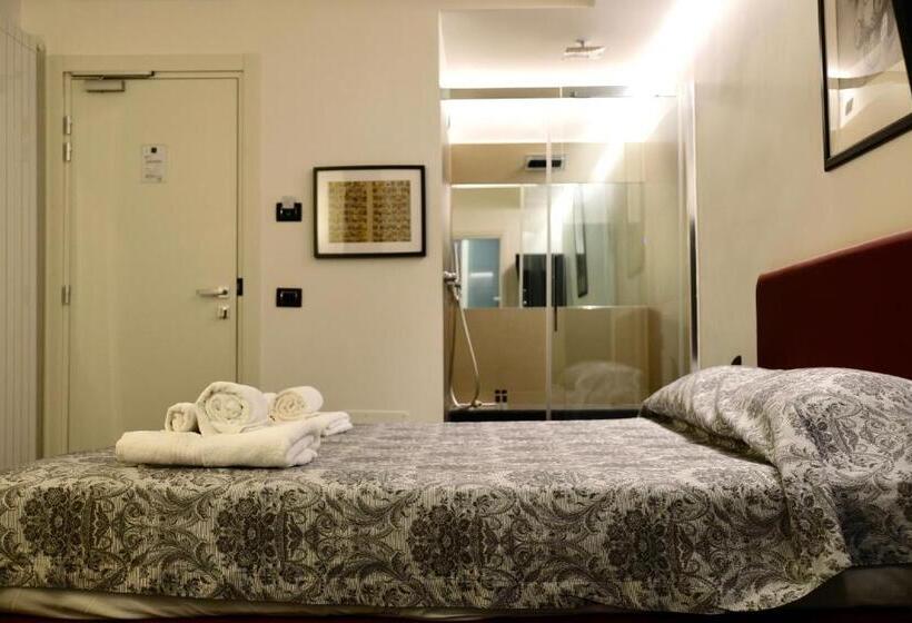 اتاق استاندارد, The Boutique Napoli Suite