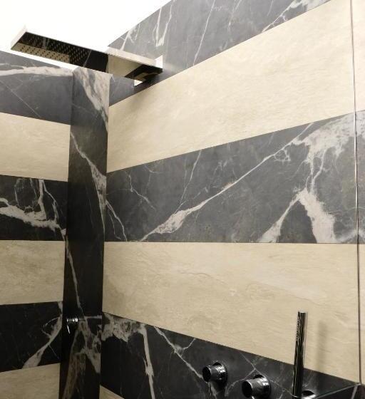 اتاق لوکس, The Boutique Napoli Suite
