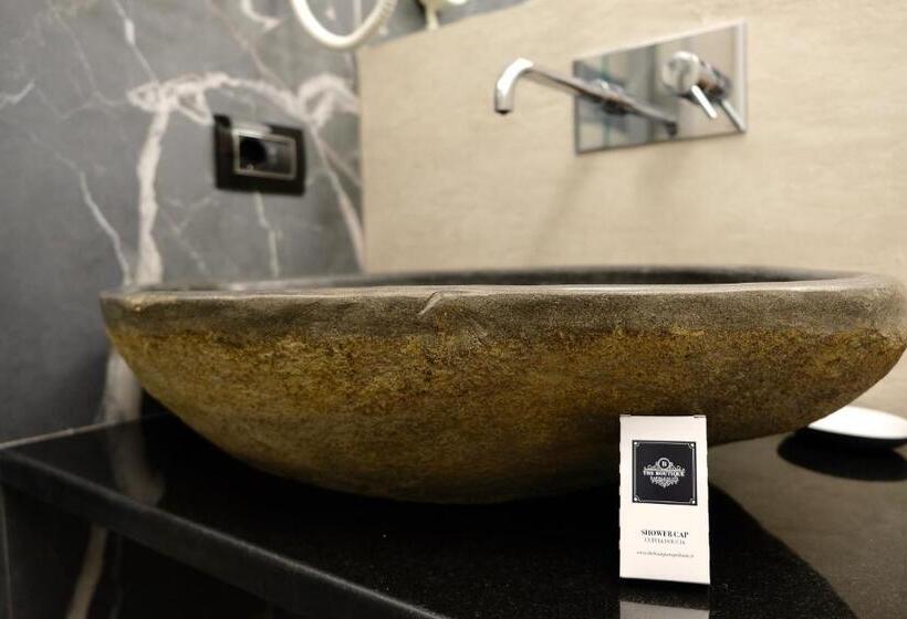 اتاق لوکس, The Boutique Napoli Suite