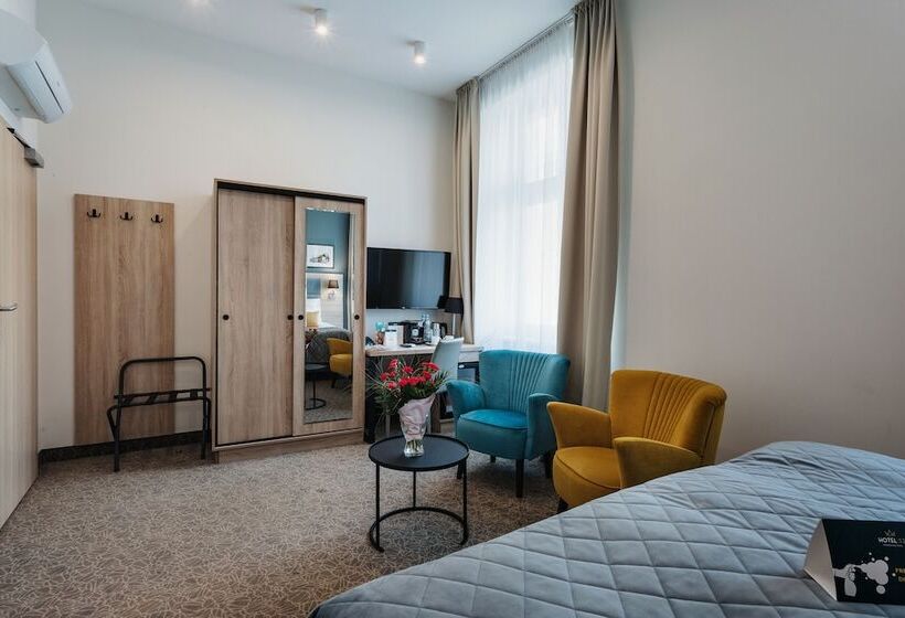 Quarto Deluxe, 32 Krakow Old Town