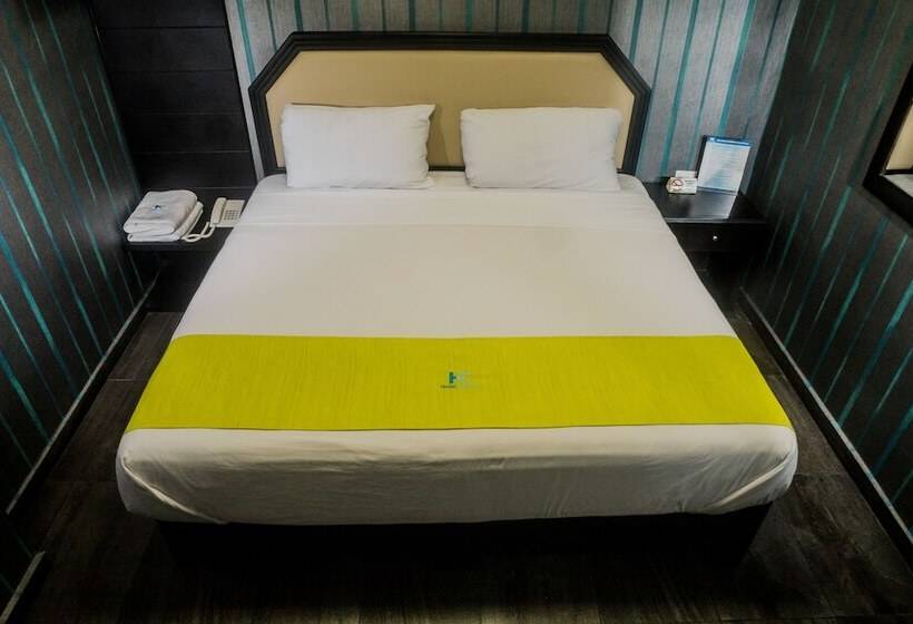 غرفة قياسية فردية, Careyes