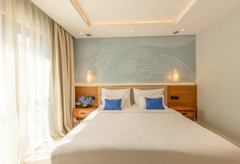 اتاق لوکس با چشم‌انداز, Huma Kotor Bay Hotel And Villas