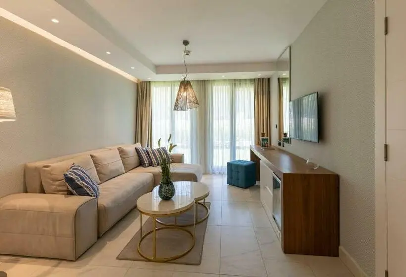 اتاق پریمیوم با چشم‌انداز باغ, Huma Kotor Bay Hotel And Villas