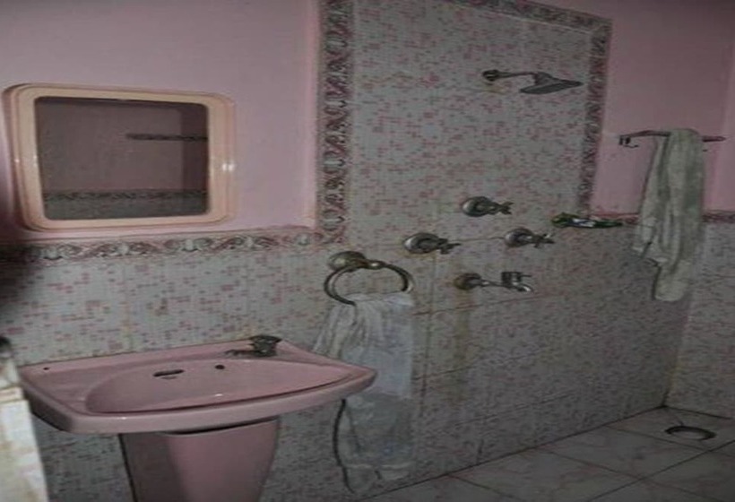 اتاق استاندارد, Lumbini Guest House