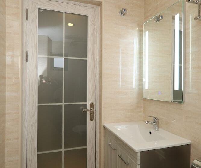 سوییت خانوادگی, M&M Hotel Kl Sentral