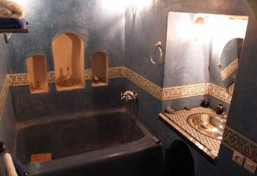 اتاق استاندارد, Nadir Home