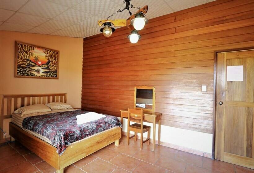 اتاق کلاسیک با تخت دوبل, Nics Place