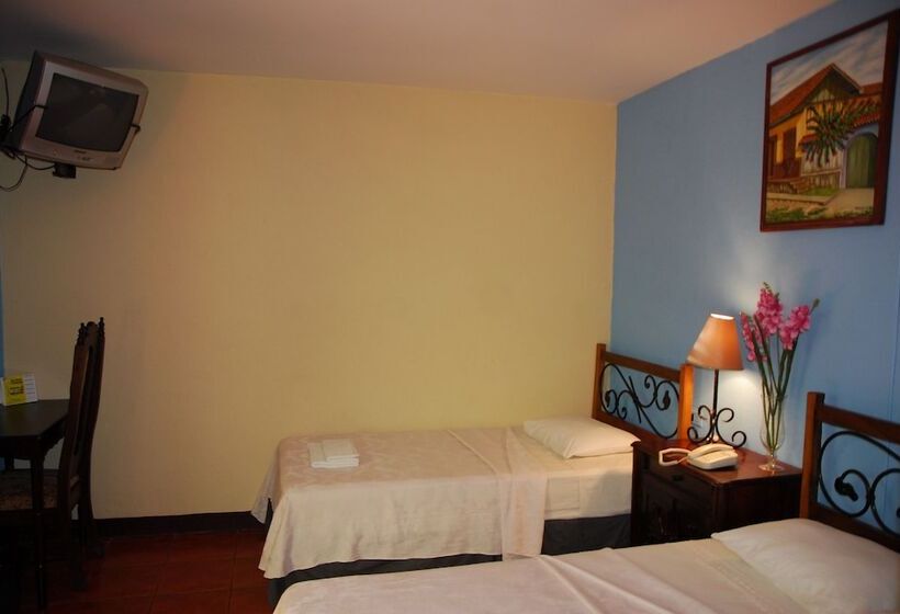 스탠다드 룸, Real Leon