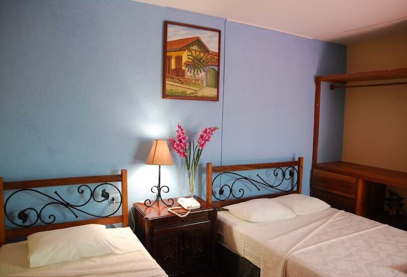 스탠다드 룸, Real Leon