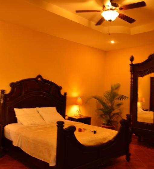 스탠다드 룸, Real Leon