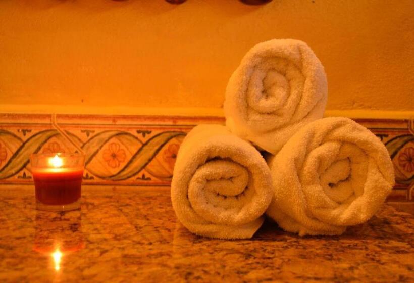 스탠다드 룸, Real Leon