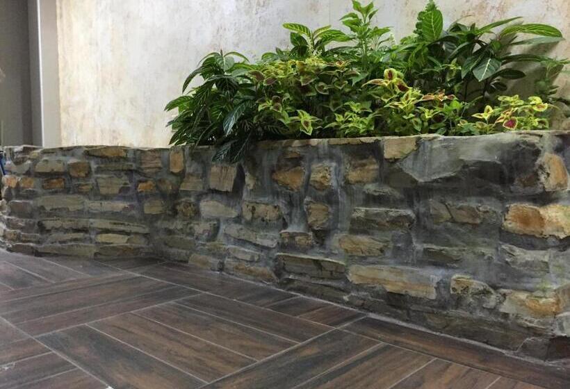 اتاق استاندارد, Segovia Studio Units