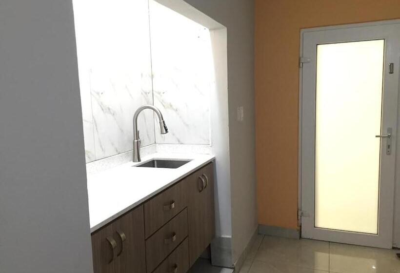 اتاق استاندارد, Segovia Studio Units