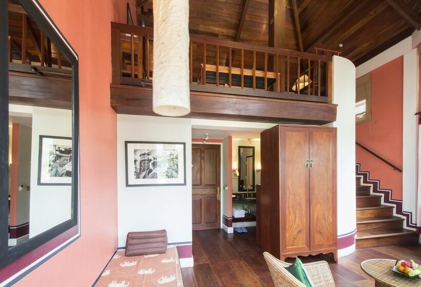 جناح مزوَّد بشرفة, The Belle Rive Boutique