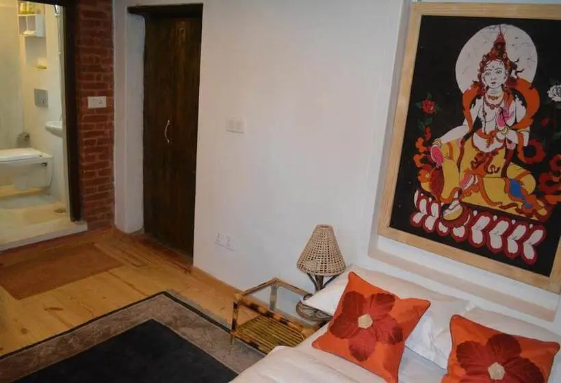 اتاق استاندارد, Yamba Traditional Home