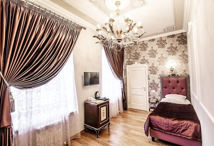 اتاق استاندارد یک نفره, Art Hotel Alexandrovskiy