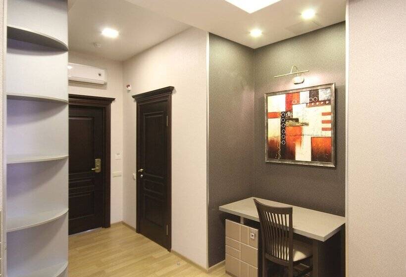 اتاق سوپریور یک تخته, Absolute