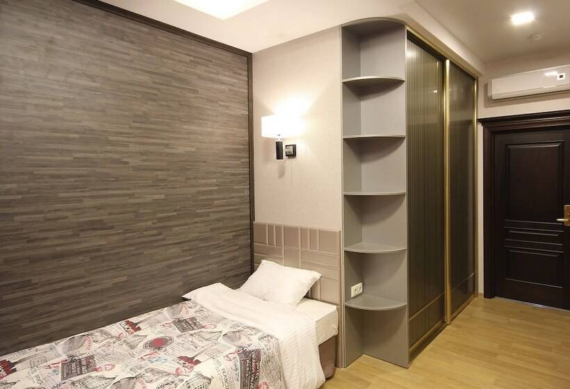 اتاق سوپریور یک تخته, Absolute