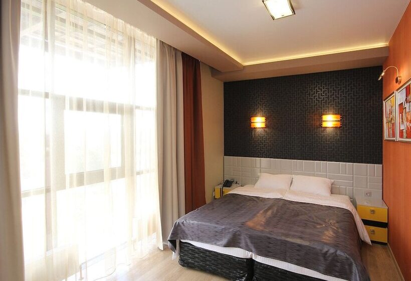 اتاق سوپریور, Absolute