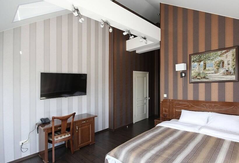 اتاق لوکس, Absolute