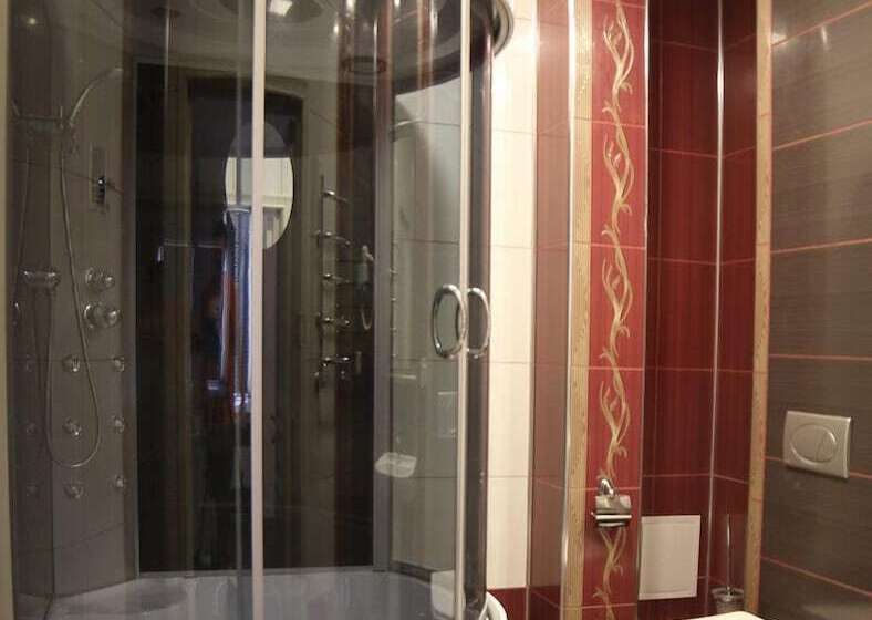 اتاق لوکس, Absolute