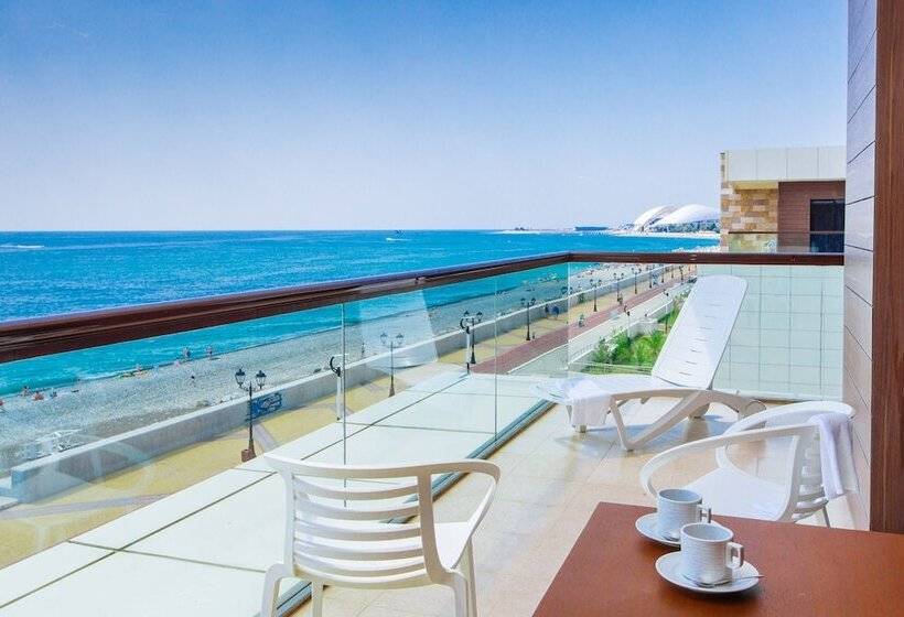 سوئیت پریمیوم با چشم‌انداز دریا, Arfa Park