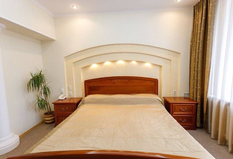 جناح رئاسى, Atal