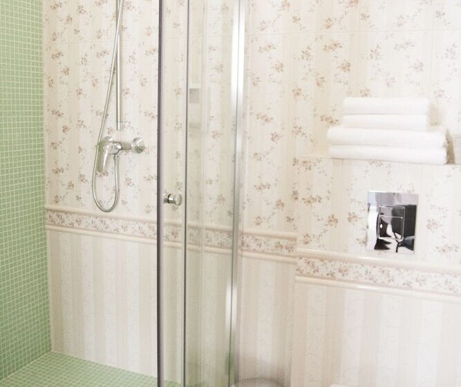 חדר סופריור, The Aristocrat Boutique