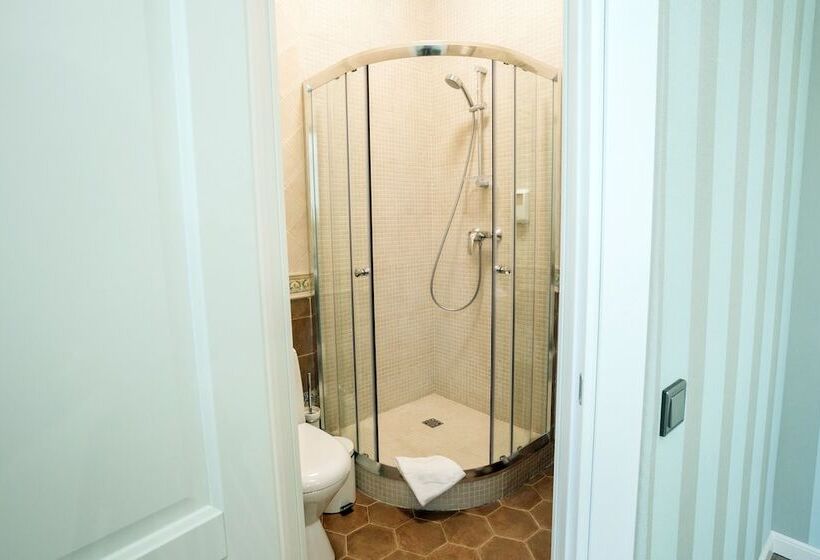 חדר סטנדרט, The Aristocrat Boutique