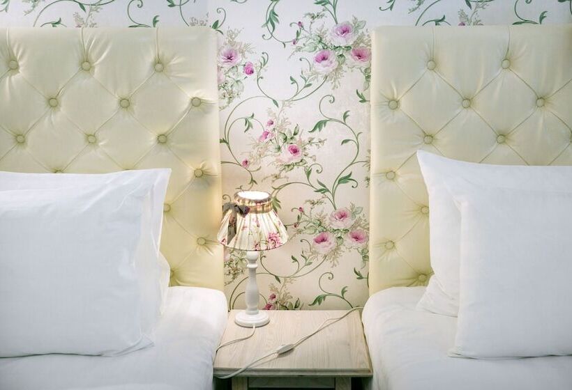 חדר סופריור, The Aristocrat Boutique