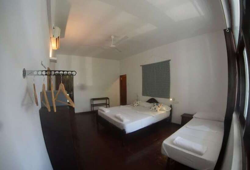 Ekonomiskt Trippelrum, Coral Seas Beach Hikkaduwa