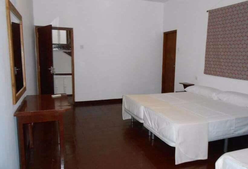 Ekonomiskt Trippelrum, Coral Seas Beach Hikkaduwa