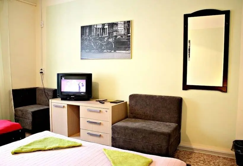 Chambre Triple Standard, Like Hostel