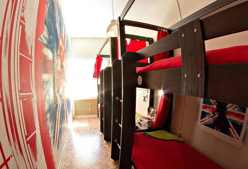 共用房间的床, Like Hostel