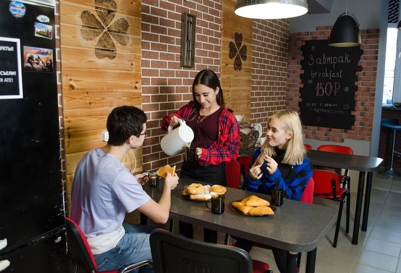 اتاق سوپریور, Lucky Hostel