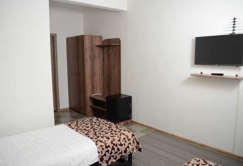 اتاق سوپریور, Lucky Hostel