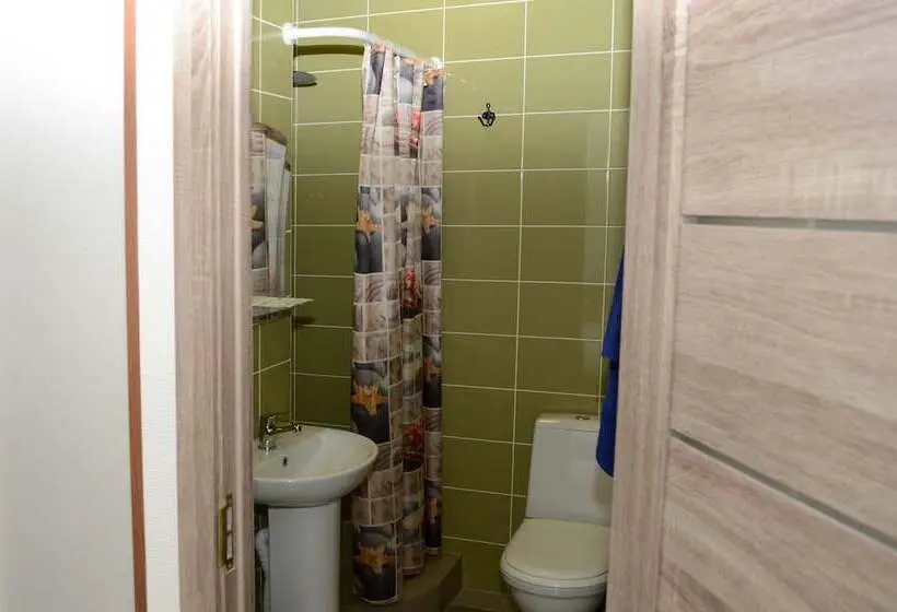 اتاق استاندارد, Lucky Hostel