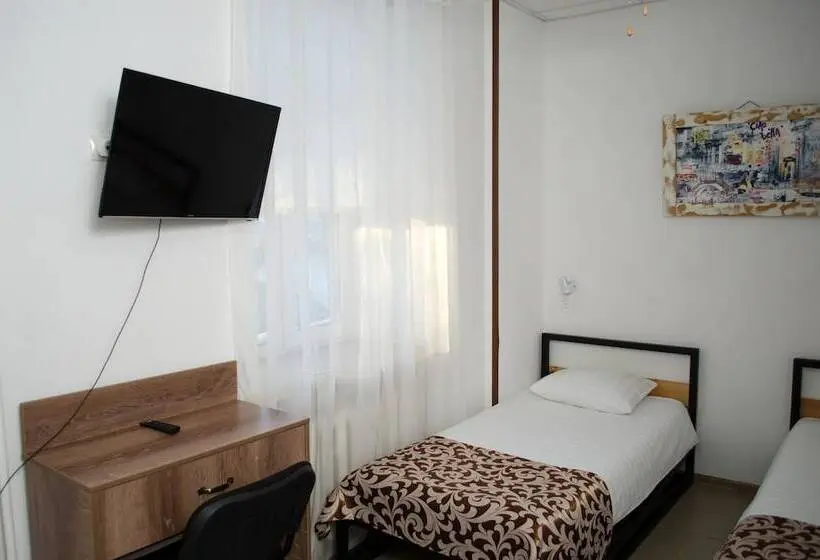 اتاق استاندارد, Lucky Hostel