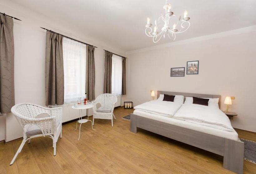 Suíte Júnior Deluxe, Pension Faber