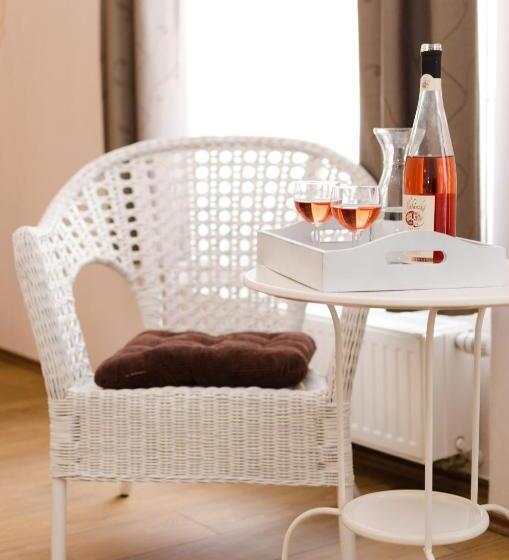 Quarto Triplo Estandar, Pension Faber