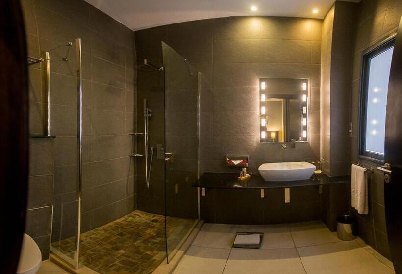 اتاق سوپریور, Rysara